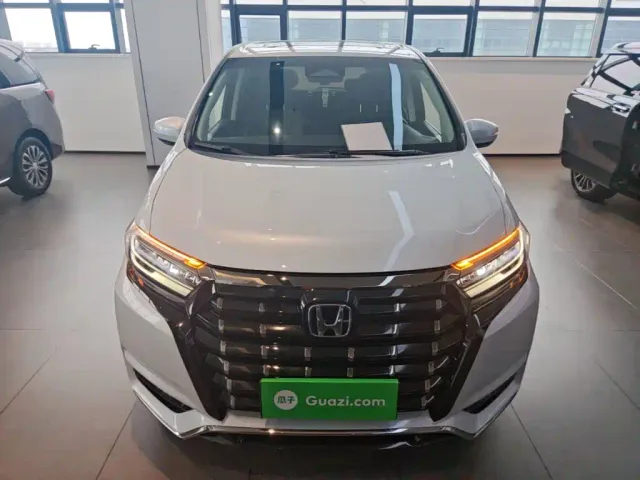 Honda Elysion 2024 2.0L e:HEV Luxury Edition — Фото автомобиля 2