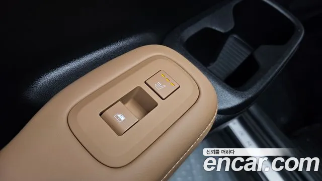 Hyundai Santa Fe — Фото автомобиля 24