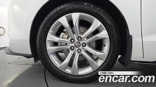 Toyota Sienna — Фото автомобиля 5