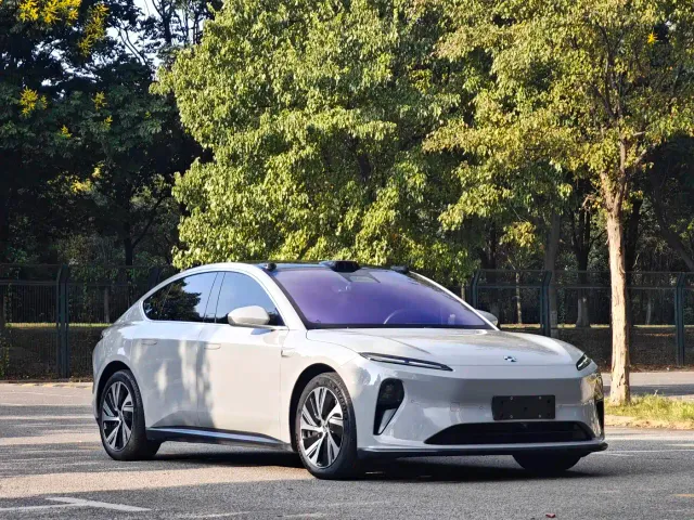 Nio ET5 — Фото автомобиля 3