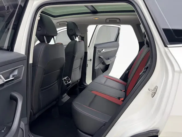 Skoda Karoq — Фото автомобиля 15
