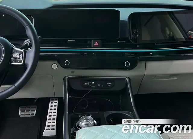 Kia Carnival Generation 4 — Фото автомобиля 9