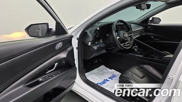Hyundai Avante CN7 — Фото автомобиля 10