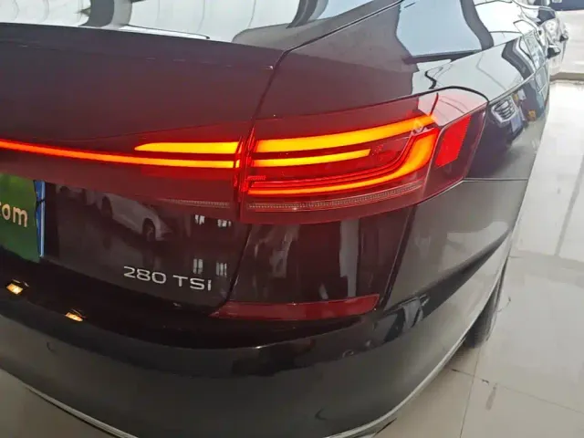 Volkswagen Passat — Фото автомобиля 7