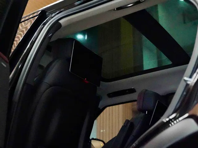 Land Rover Range Rover Sport — Фото автомобиля 15