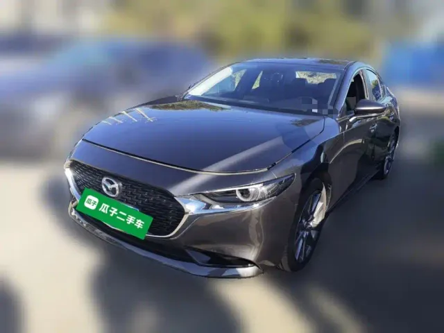 Mazda Axela — Фото автомобиля 2
