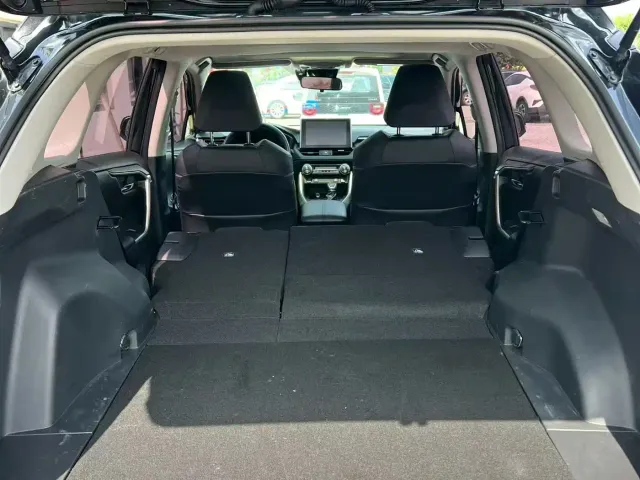 Toyota RAV4 — Фото автомобиля 4