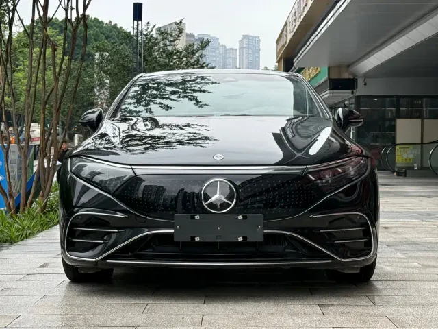 Mercedes-Benz EQS — Фото автомобиля 3