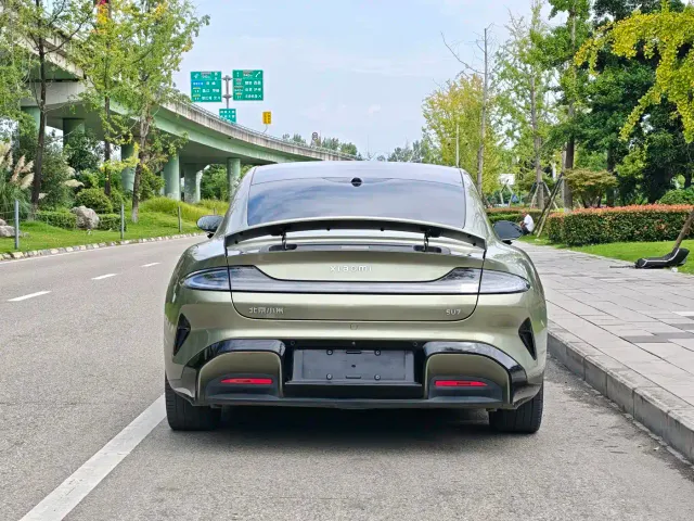 Xiaomi SU7 — Фото автомобиля 8