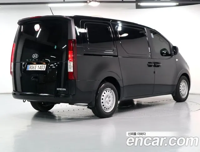 Hyundai Staria — Фото автомобиля 3