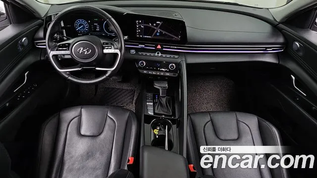 Hyundai Avante CN7 — Фото автомобиля 10