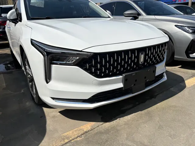 Bestune B70 — Фото автомобиля 2