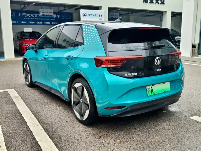 Volkswagen ID.3 — Фото автомобиля 6
