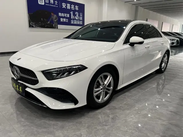 Фотография автомобиля — Mercedes-Benz A-Class