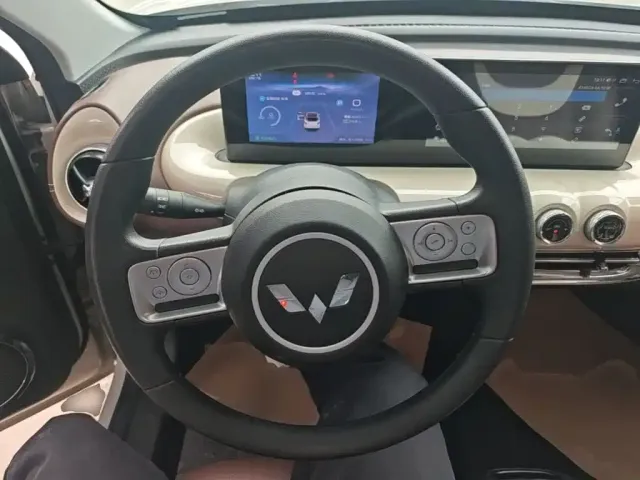 Wuling Bingo — Фото автомобиля 10