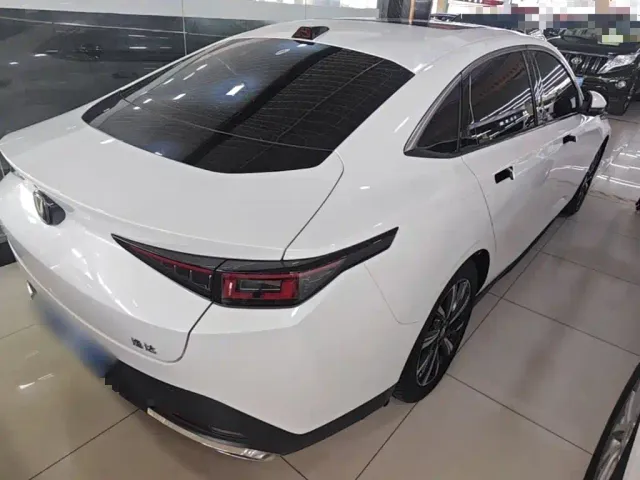 Changan Lamore — Фото автомобиля 6