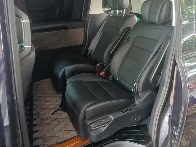 GAC Trumpchi E8 — Фото автомобиля 11