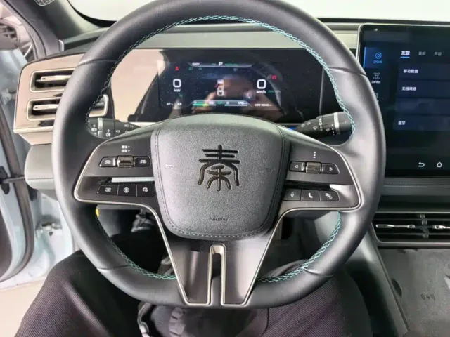 BYD Qin L — Фото автомобиля 10