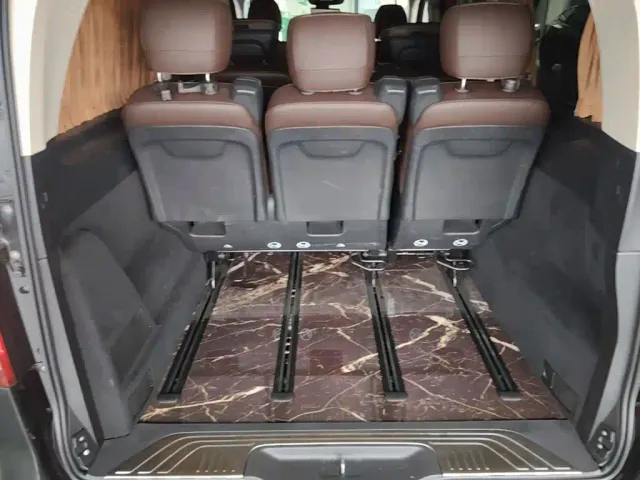 Mercedes-Benz V-Class — Фото автомобиля 18