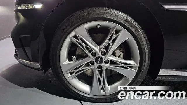 Genesis G90 Бензин 3.5 турбо AWD — Фото автомобиля 5