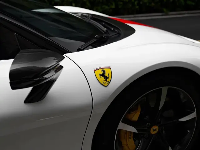 Ferrari SF90 — Фото автомобиля 4
