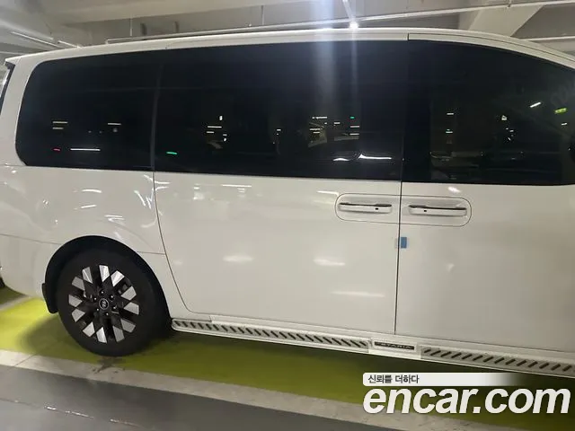 Hyundai Staria — Фото автомобиля 3