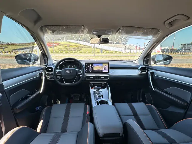 Geely Binyue — Фото автомобиля 17