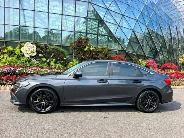 Honda Civic — Фото автомобиля 3