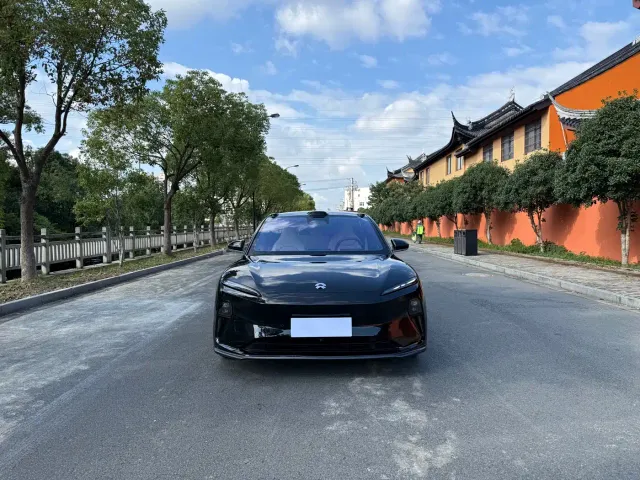 Nio ET5 Touring — Фото автомобиля 2