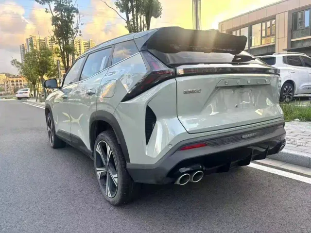 Geely Boyue — Фото автомобиля 4