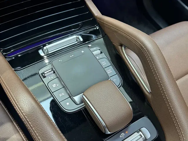 Mercedes-Benz GLS-Class — Фото автомобиля 9