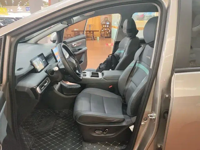 GAC Aion Y — Фото автомобиля 14