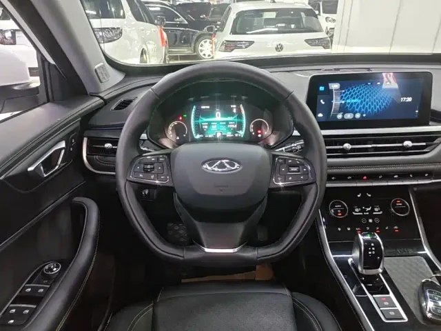 Chery Tiggo 8 — Фото автомобиля 10