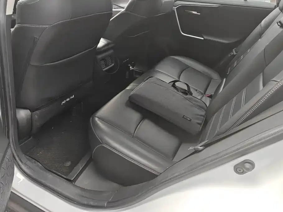 Toyota RAV4 Rongfang 2021 2.0L CVT 2WD Trend PLUS — Фото автомобиля 11