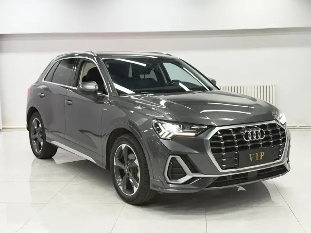 Audi Q3 — Фото автомобиля 3