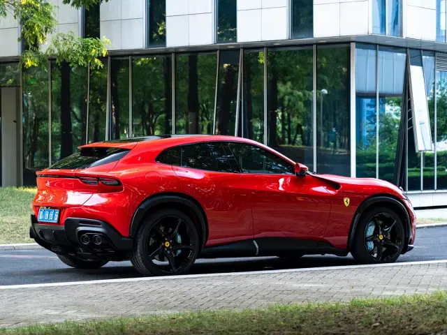 Ferrari Purosangue — Фото автомобиля 4