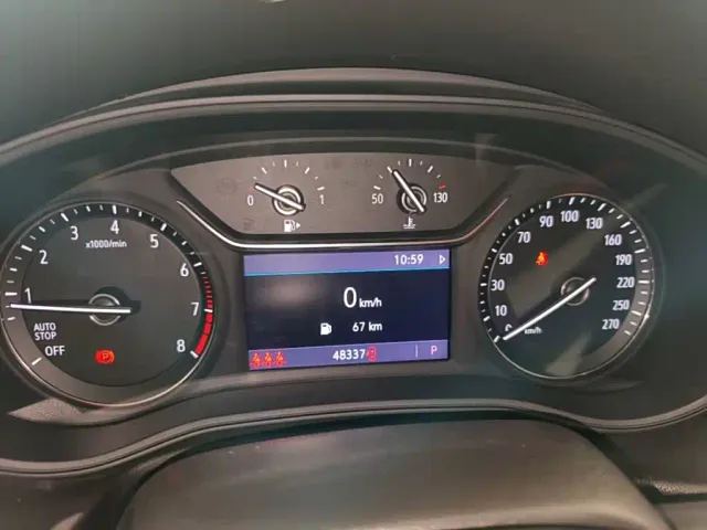 Buick Regal — Фото автомобиля 11