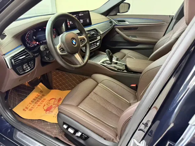 BMW 5 Series — Фото автомобиля 2