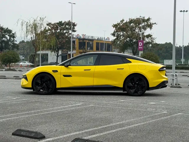 Lotus Emeya — Фото автомобиля 5