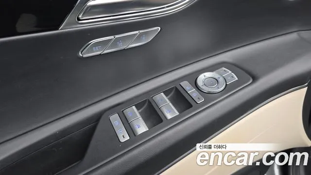 Genesis GV80 — Фото автомобиля 12