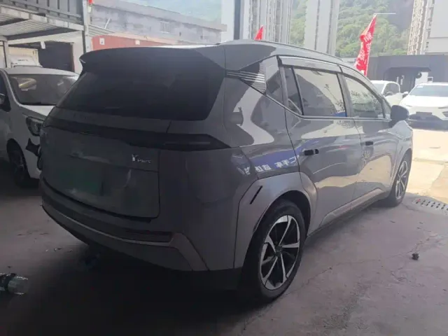GAC Aion Y — Фото автомобиля 6