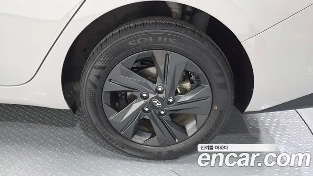 Hyundai AVANTE Avante (CN7) — Фото автомобиля 20