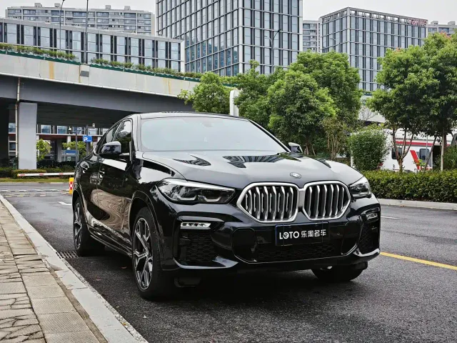 BMW X6 — Фото автомобиля 3