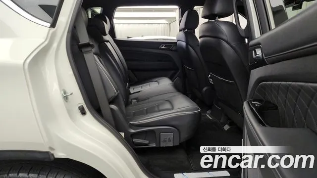 KG_Mobility_Ssangyong Rexton Rexton Arena Дизель 2.2 4WD — Фото автомобиля 12