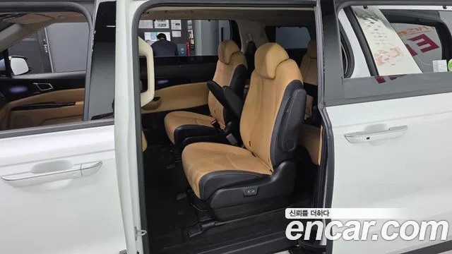 Kia Canival Carnival 4 поколение Дизель 9 мест Signature — Фото автомобиля 11
