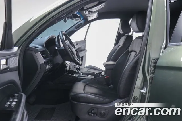 KG_Mobility_Ssangyong Rexton Новый Rexton Sport Дизель 2.2 4WD — Фото автомобиля 8