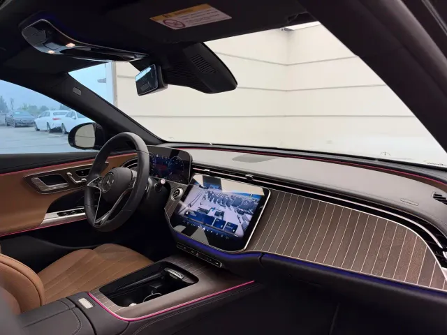 Mercedes-Benz E-Class — Фото автомобиля 13