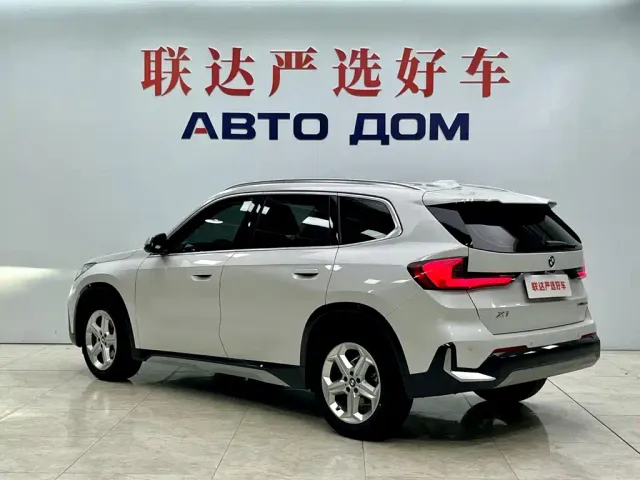 BMW X1 — Фото автомобиля 4