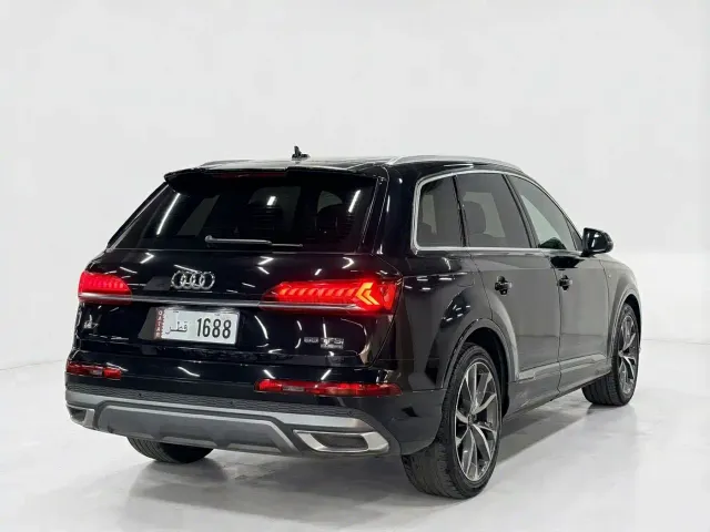 Audi Q7 — Фото автомобиля 8