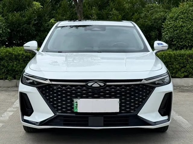 Chery Fulwin A8 — Фото автомобиля 2